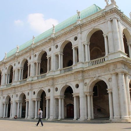 Charmant Palladio - Vicenza City Center Exterior foto